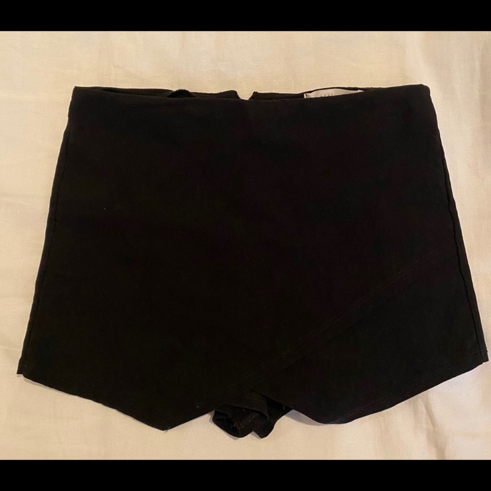 American Threads Envelope Skort